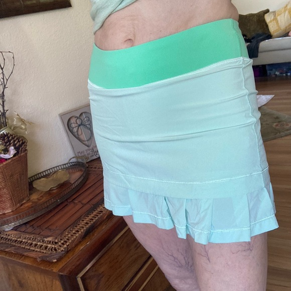 🍋🍋Ivivva Lululemon Skirt🍋🍋Adult size 4 Girls 12 - Picture 8 of 9